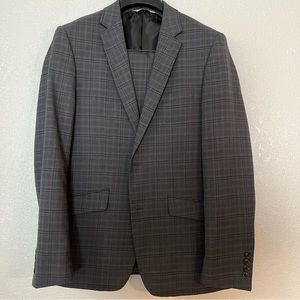 Linea Uomo Gray Plaid 2 Piece Wool Suit